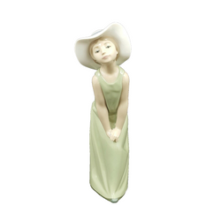 Lladro Figurine Curious Girl With Straw Hat Porcelain 5009 (Boxed)