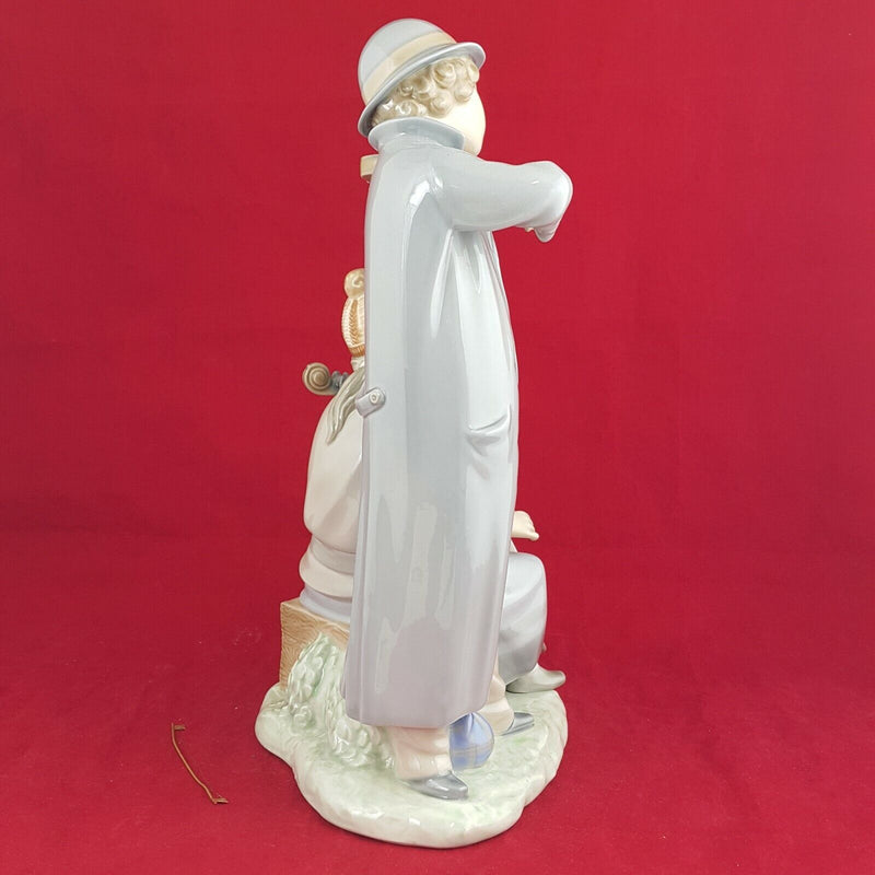 Lladro Nao Figurine Street Musicians 684 (Detached violin bow) - 6097 L/N