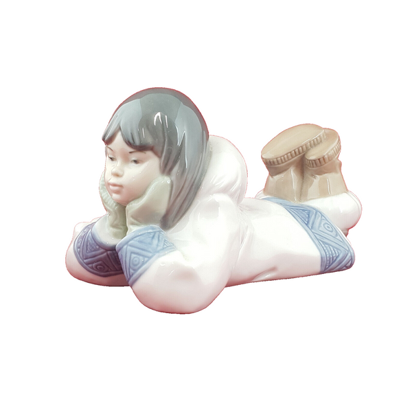Lladro Nao Figurine - Dreaming On Ice | Eskimo Girl 1298