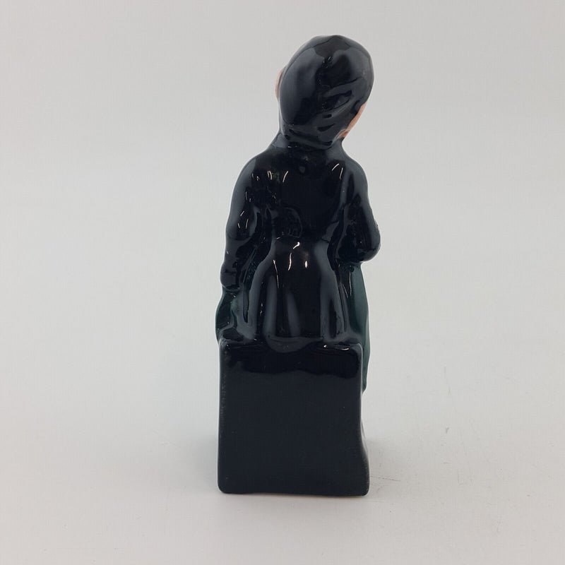 Royal Doulton Dickens Figurine - Stiggins M50 – RD 1330