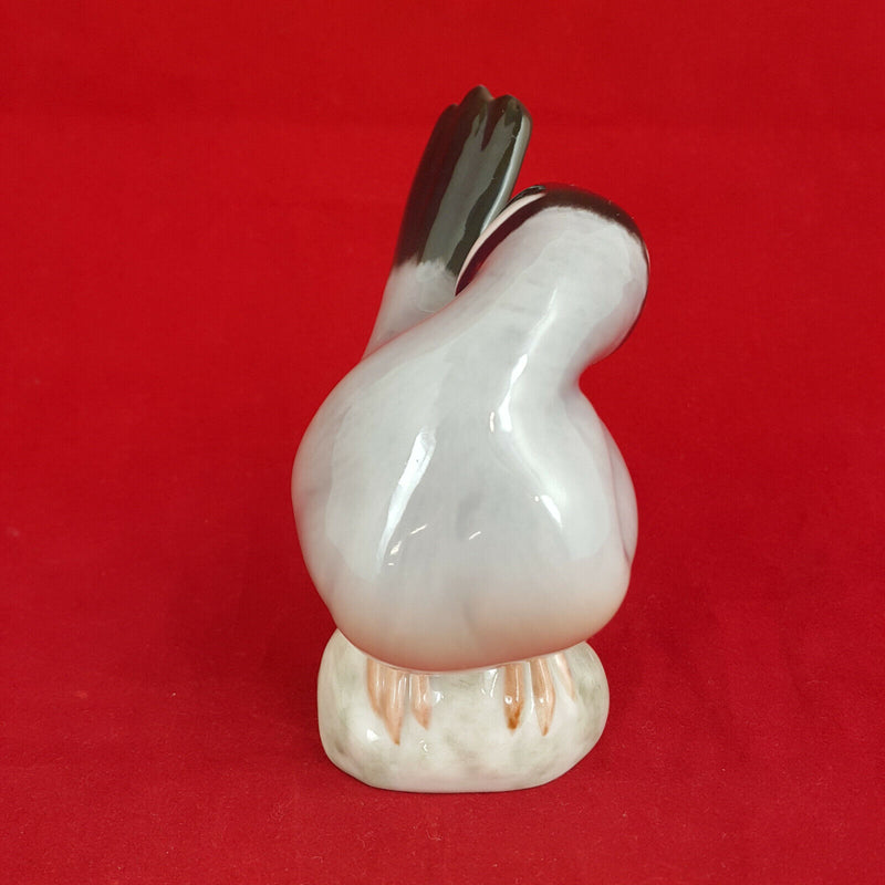 Royal Copenhagen B & G - Sleeping Ricebird / Chaffinch Bird 2361 - 390 RCH