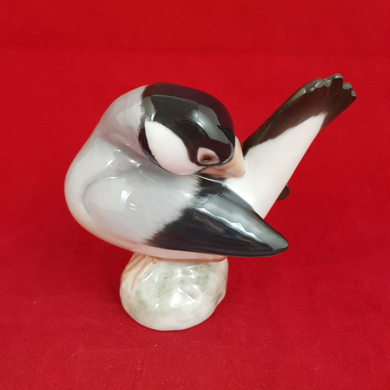 Royal Copenhagen B & G - Sleeping Ricebird / Chaffinch Bird 2361 - 390 RCH