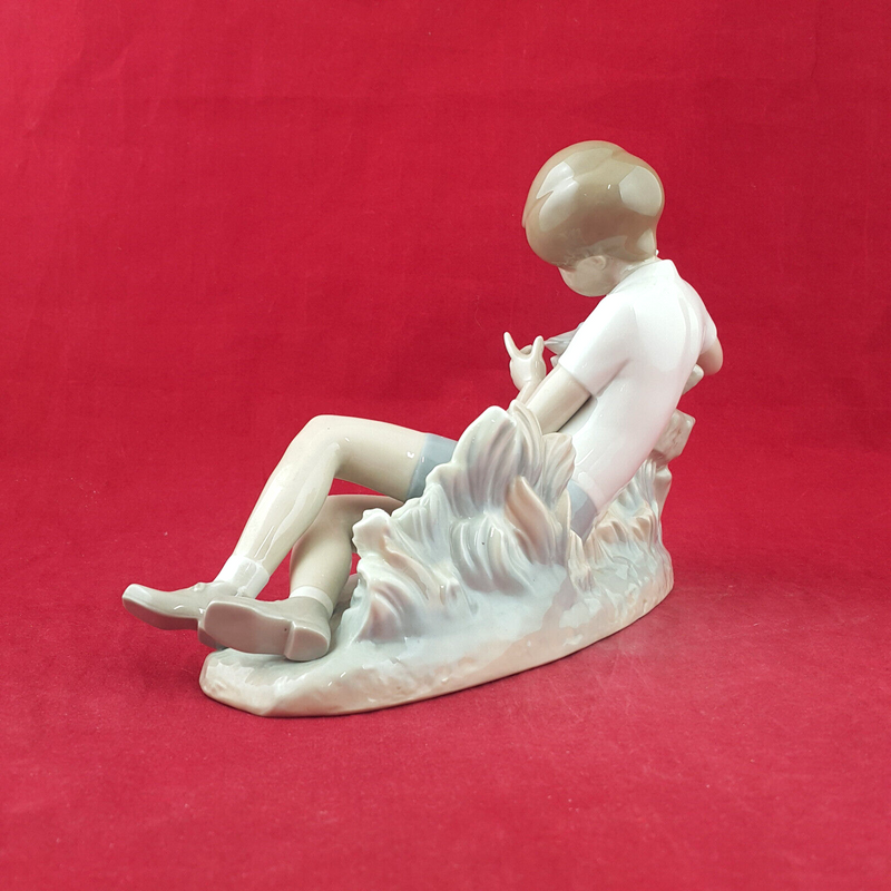 Lladro Figurine - Pleasant Encounter | Boy With A Bird 4858 - L/N 3622