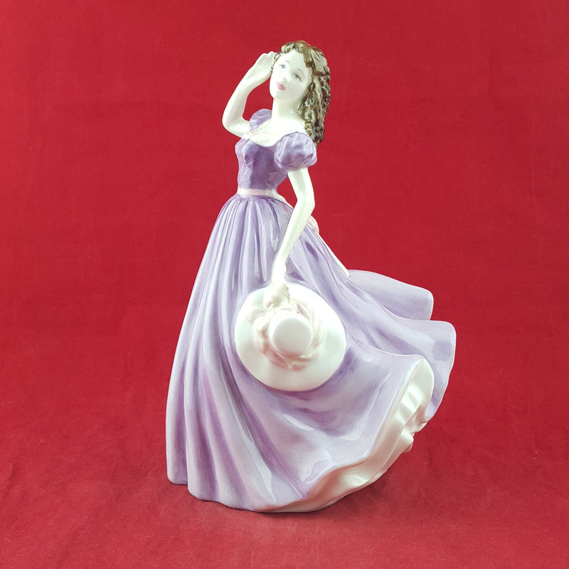 Royal Doulton Figurine - Bells Across Valley HN4300 – RD 2724