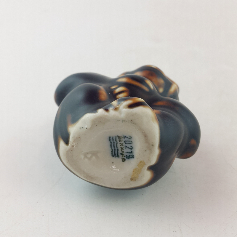 Royal Copenhagen - Monkey Sitting 20219 - RCH 2306