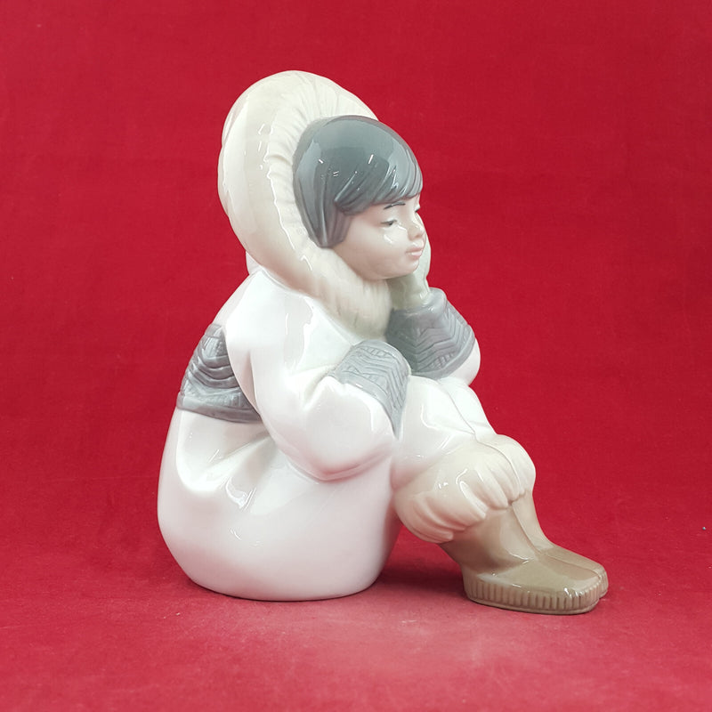 Lladro Nao Figurine - Arctic Dreams | Eskimo Girl 1397