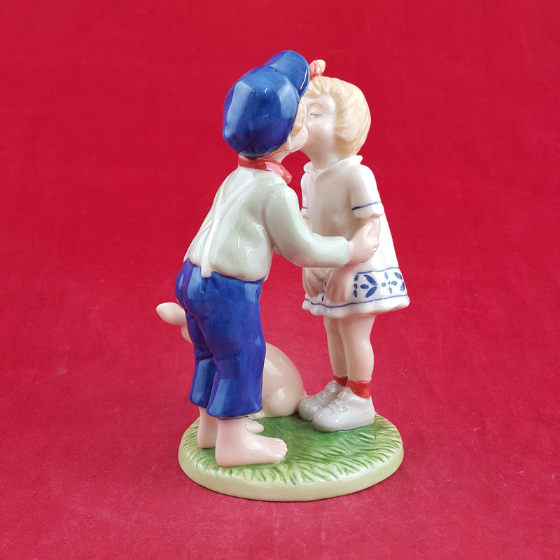Royal Copenhagen Figurine - The Swineherd - RCH 2043