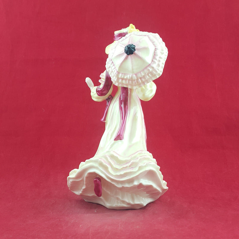 Royal Doulton Figurine - Springtime HN3477 - RD 3427