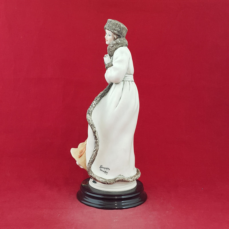Florence Giuseppe Armani Figurine - December Magic 1573C (rare)