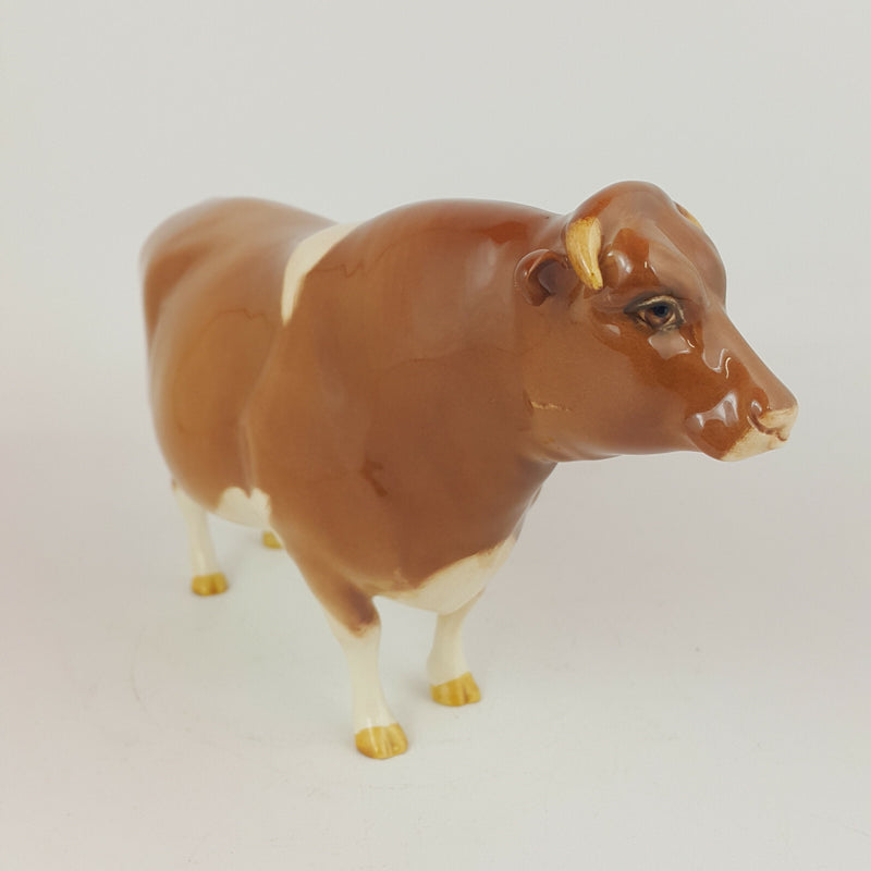 Beswick - Guernsey Bull CH. Sabrina's Sir Richmond 14th 1451 - 394 BSK