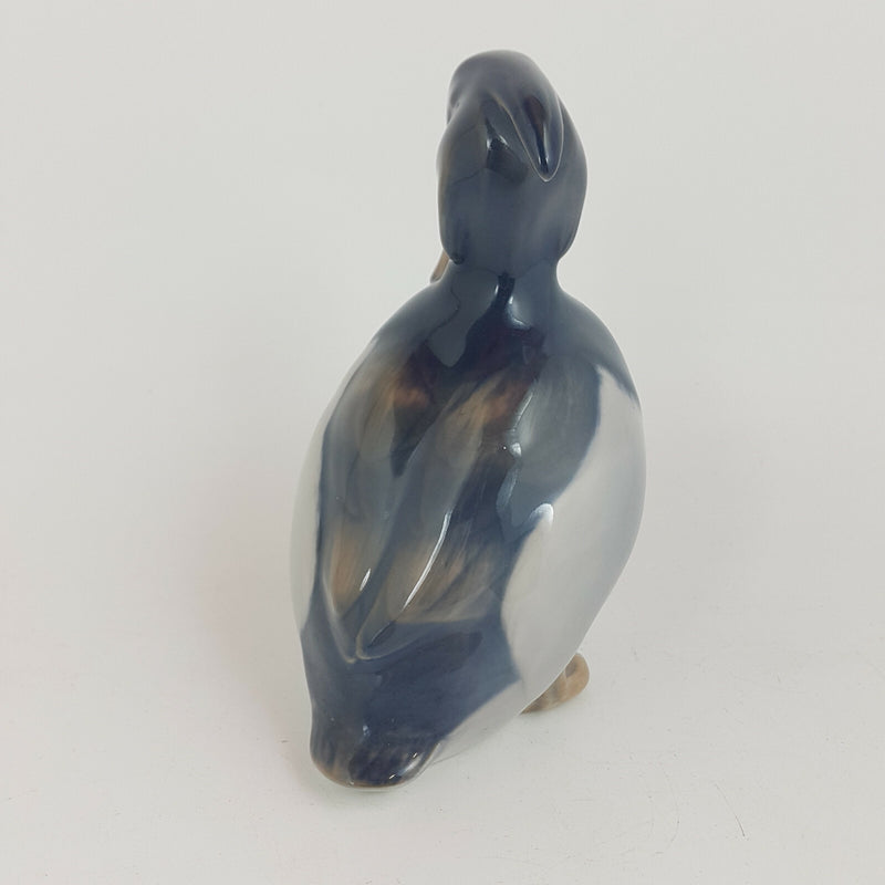 Royal Copenhagen - Tufted Duck Standing Tall with Head Down 1941 - 381 RCH