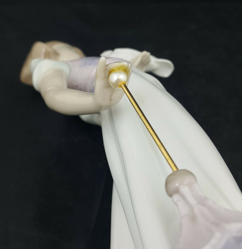 Lladro Figurine 7611 Summer Stroll Collectors Society Boxed - Glued