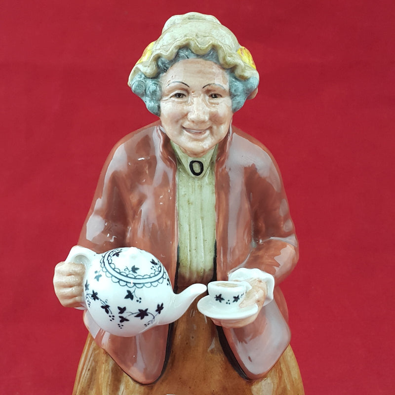 Royal Doulton Figurine HN2255 Teatime - RD
