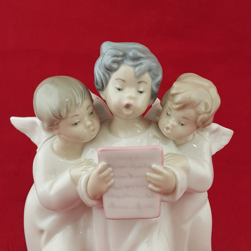 Lladro Figurine 4542 Angel Trio Choir - L/N