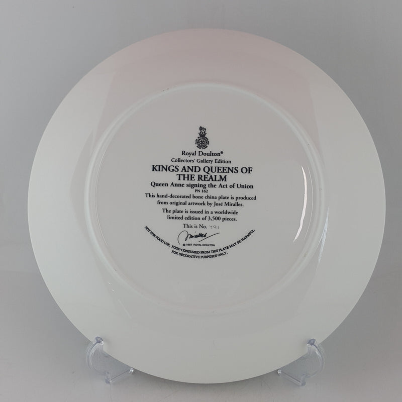 Royal Doulton PN162 Kings & Queens of The Realm Queen Anne Decorative Plate - 76