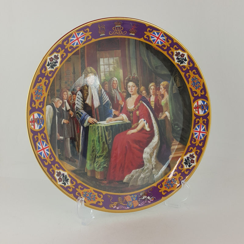 Royal Doulton PN162 Kings & Queens of The Realm Queen Anne Decorative Plate - 76