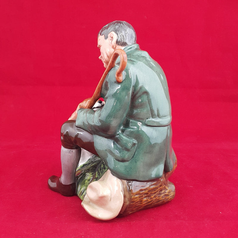 Royal Doulton Figurine HN2325 Master -  RD 5115