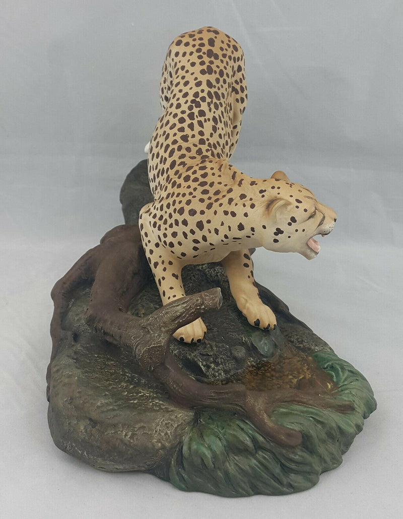 Beswick Cheetah On Rock Model 2715