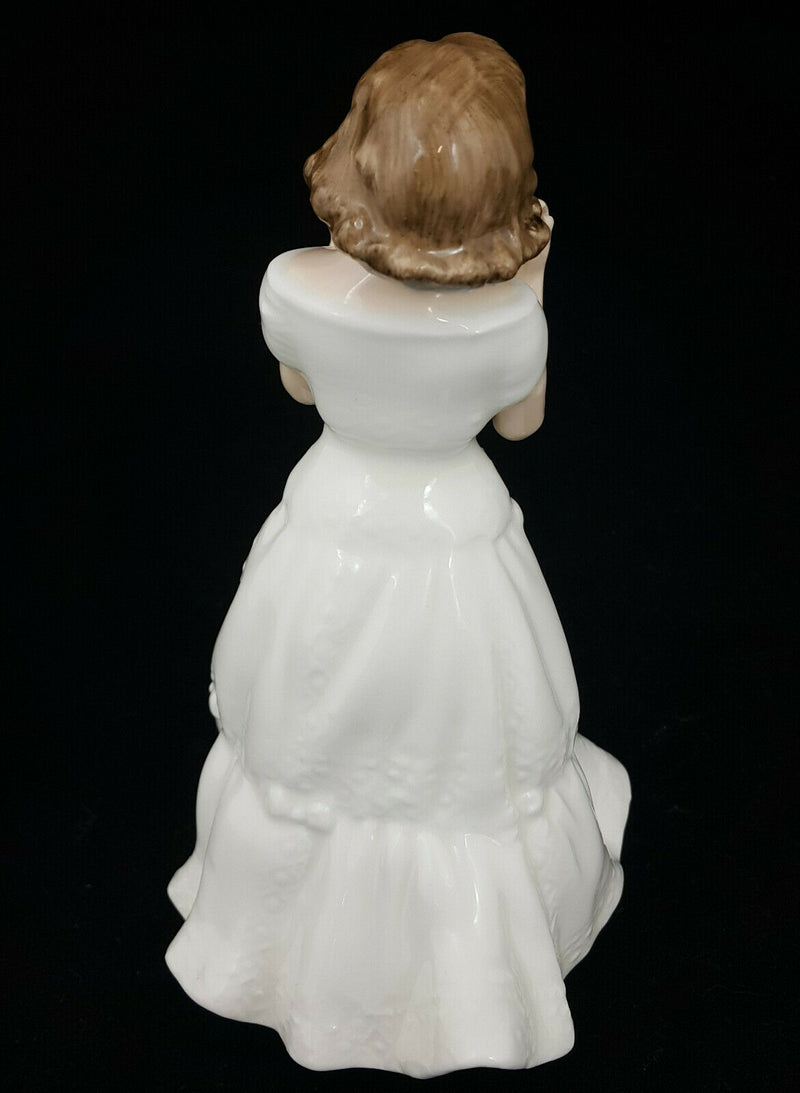 Royal Doulton Figurine Welcome HN3764