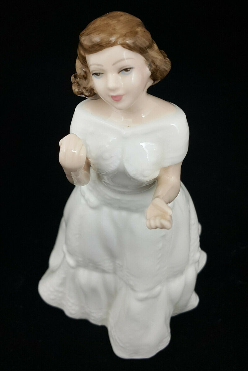 Royal Doulton Figurine Welcome HN3764