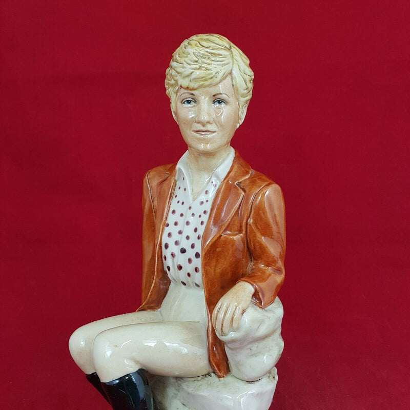 Kevin Francis Figurine Princess Diana With CoA - 6266 OA