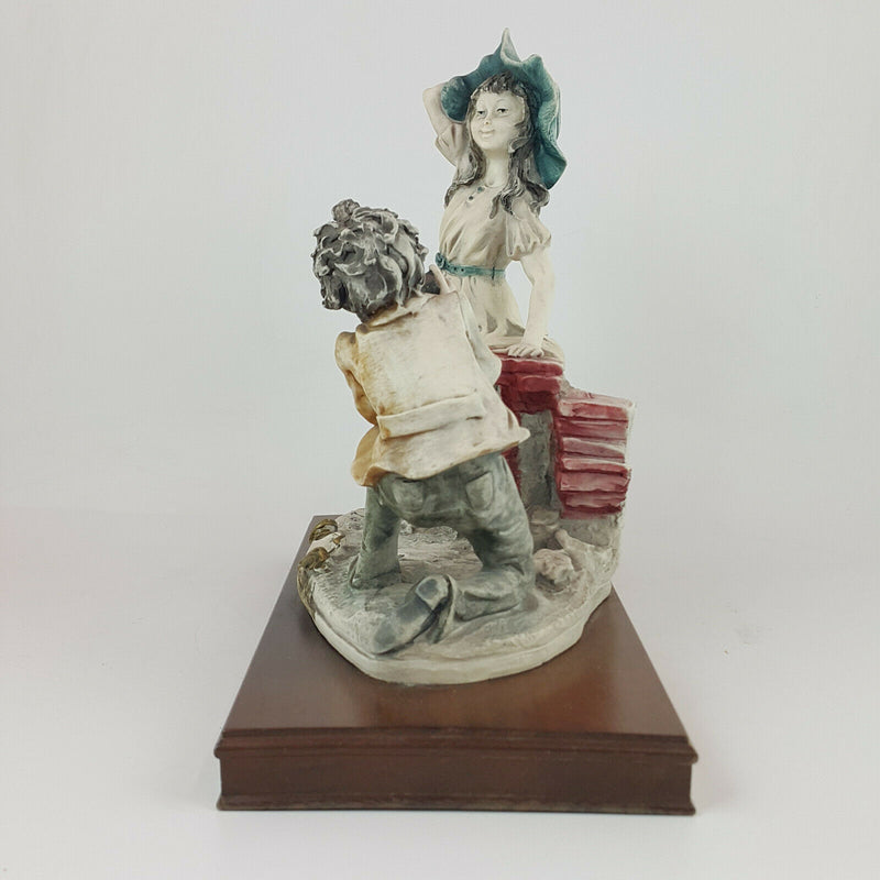 Giuseppe Armani Figurine - Boy Taking Picture Of A Girl - NA 1062