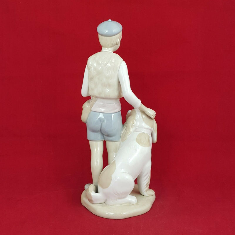 Miquel Requena S. A Figurine Boy With Dog - 6285 OA