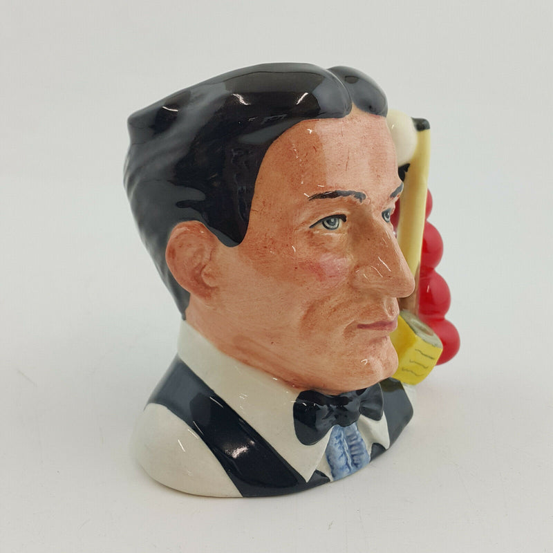 Royal Doulton Character Jug Small - The Snooker Player D6879 – RD 1168