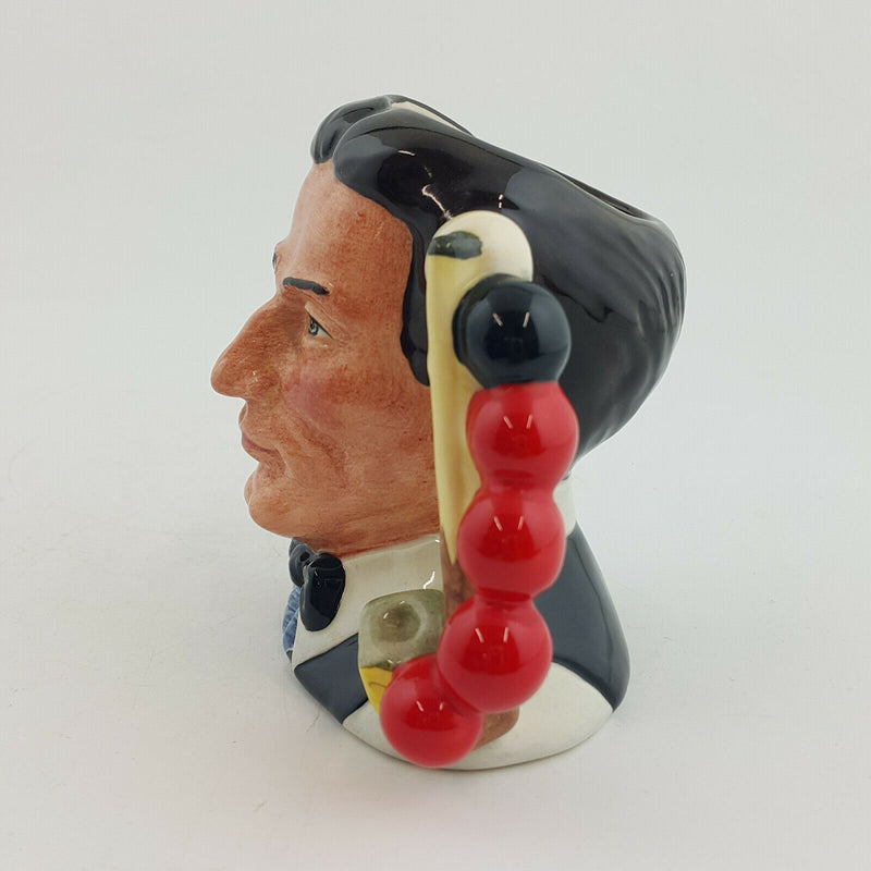 Royal Doulton Character Jug Small - The Snooker Player D6879 – RD 1168