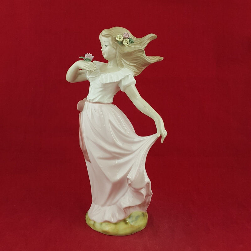 Vintage Tengra Figurine - Girl with Rose - 6738 N/A