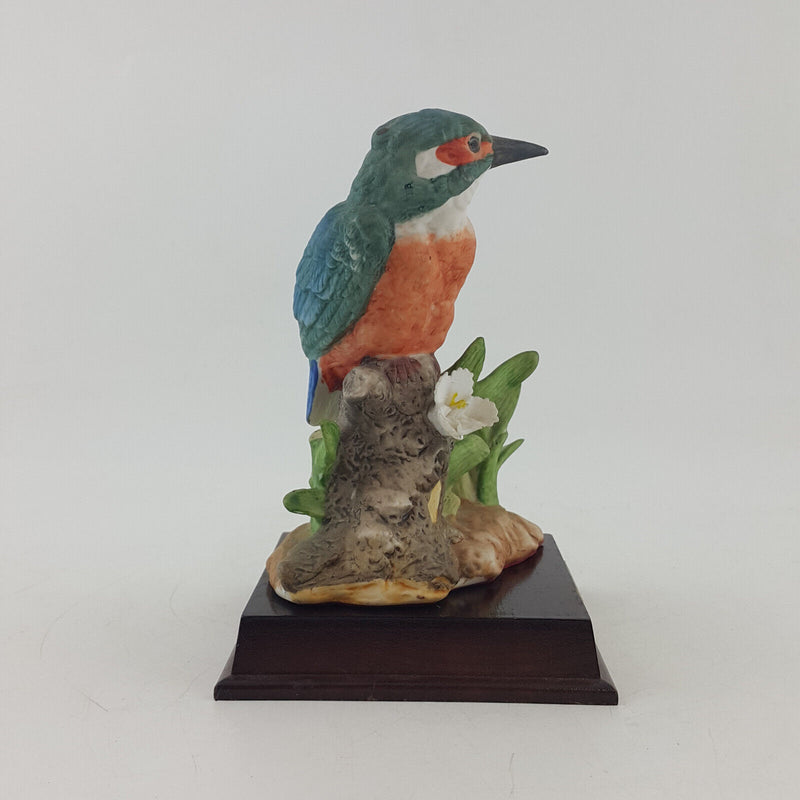 Leonardo Collection - Kingfisher On A Wooden Plinth - NA 1606