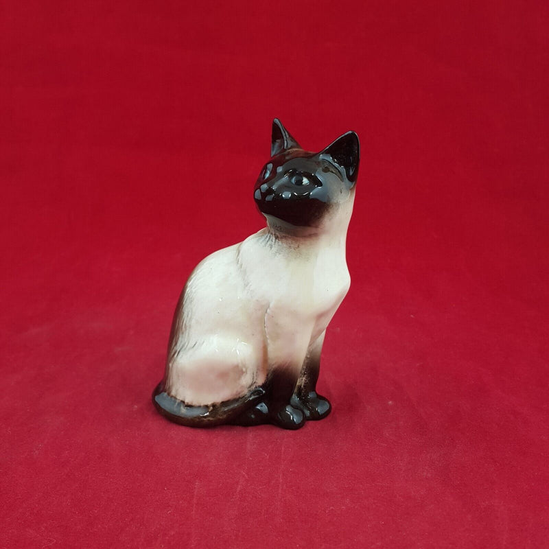 Beswick Figurine 1887 - Siamese Cat (Restored) - 6951 BSK