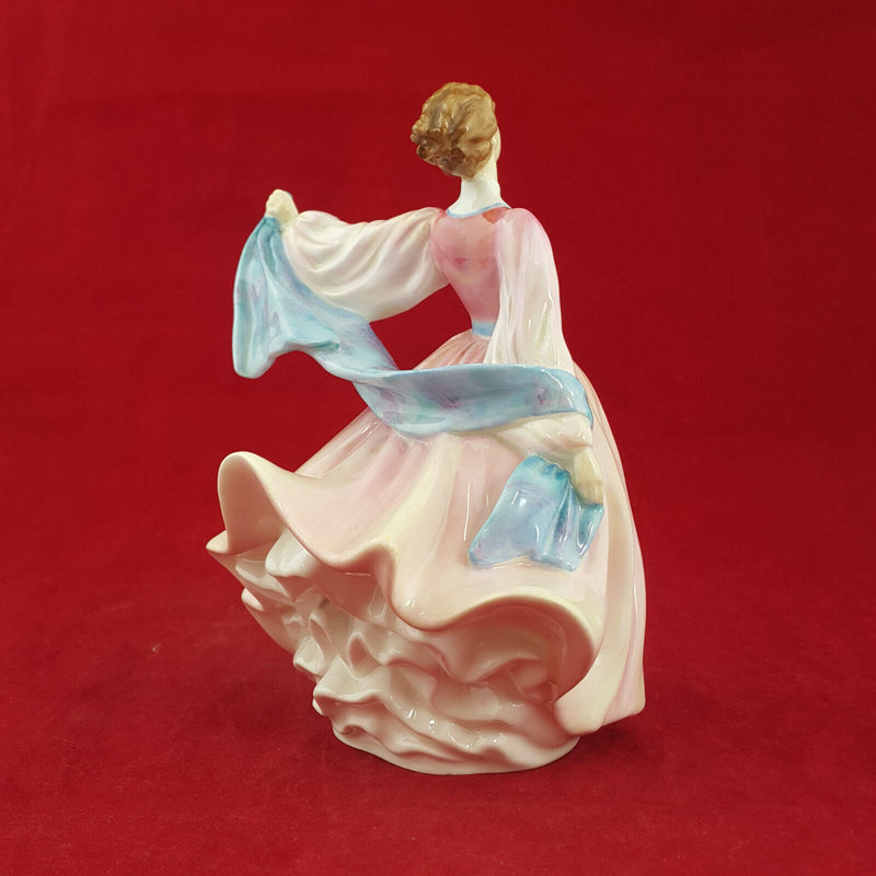 Royal Doulton Figurine - Gay Morning HN2135 – RD 1729