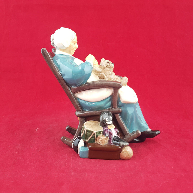 Royal Doulton Figurine - Old Mother Hubbard HN2314 – RD 1703