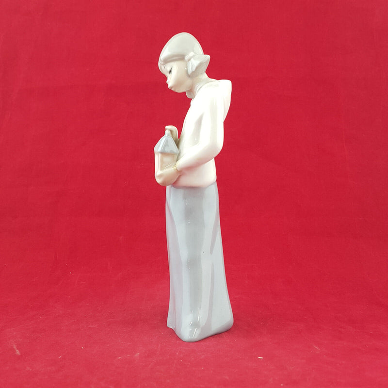 Lladro/Nao-lookalike Porcelain Figurine - NA 1553