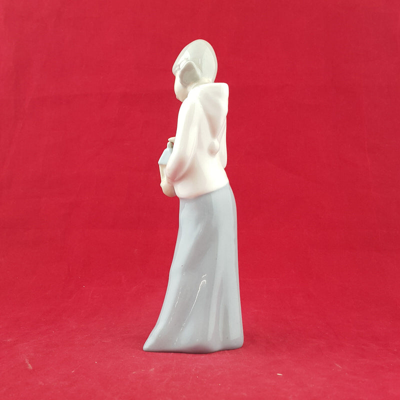 Lladro/Nao-lookalike Porcelain Figurine - NA 1553