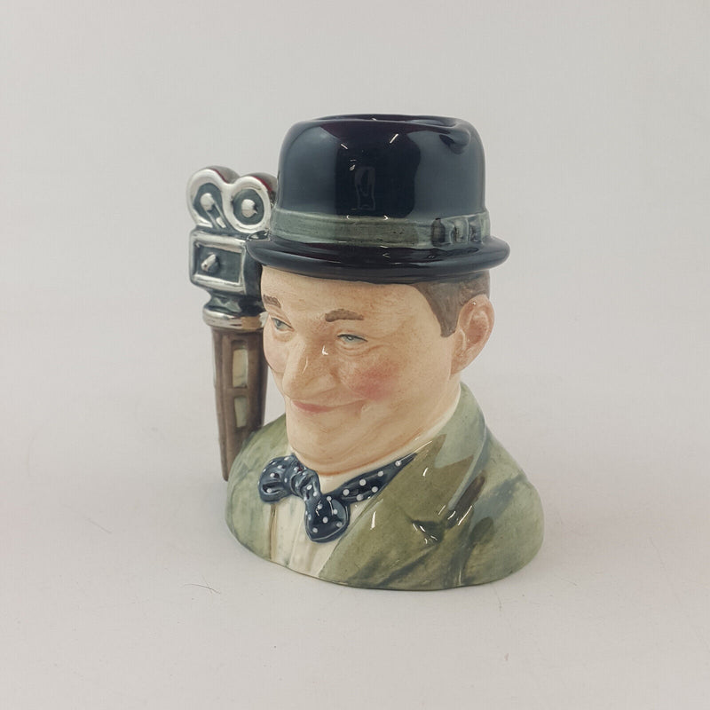 Royal Doulton Character Jug Small - Stan Laurel  D7008 – RD 1783