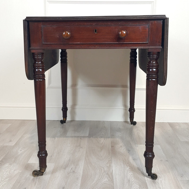 Victorian Mahogany Pembroke Table (Reeded Edge Detail & Turned Supports) - F97