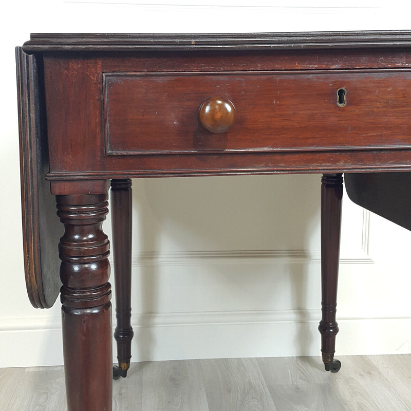 Victorian Mahogany Pembroke Table (Reeded Edge Detail & Turned Supports) - F97
