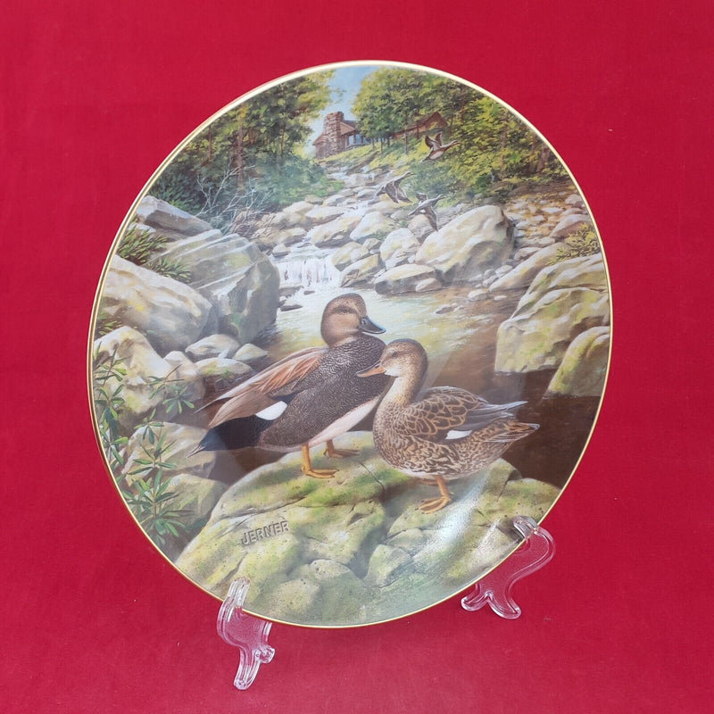 Knowles Collector Plate - The Gadwall with CoA & Box - 7104 N/A