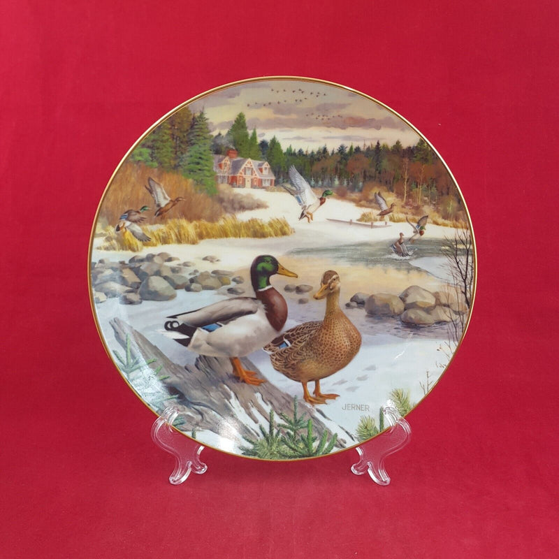 Knowles Collector Plate - The Mallard with CoA & Box - 7107 N/A