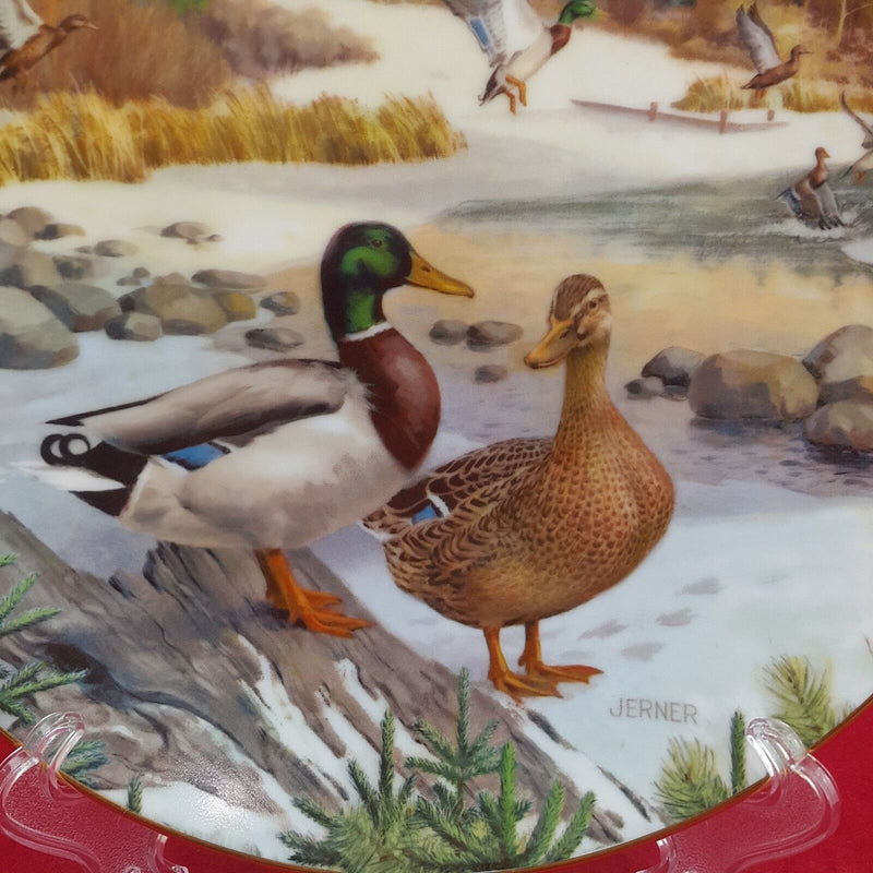 Knowles Collector Plate - The Mallard with CoA & Box - 7107 N/A