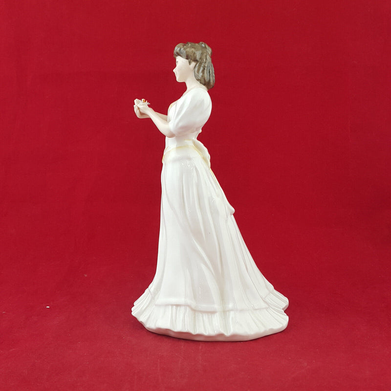 Royal Doulton Figurine - Maria HN3381 – RD 1931