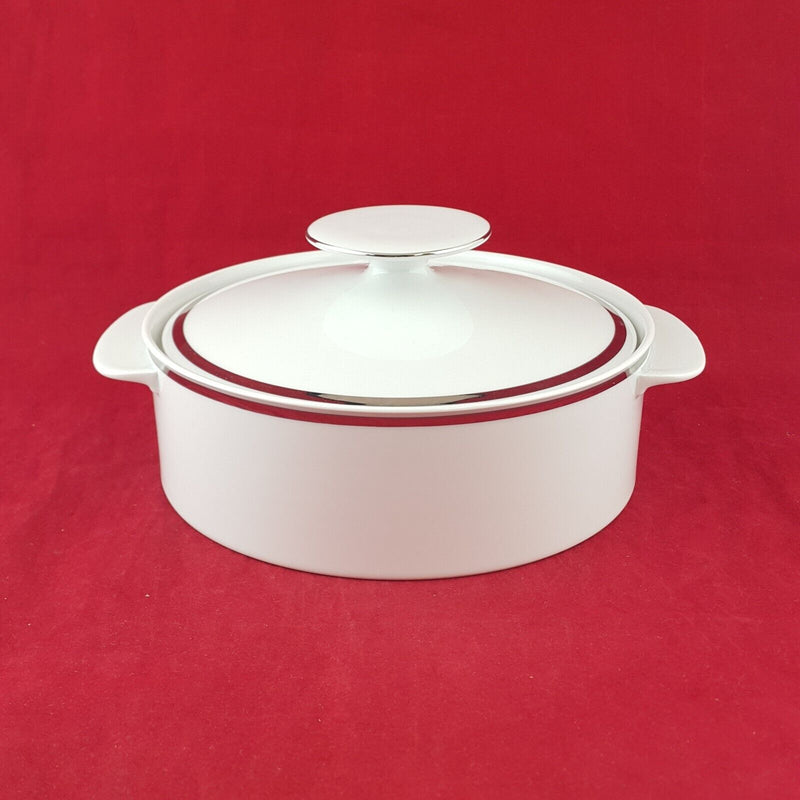 Thomas Rosenthal Germany White with Sliver Band Tureen with Lid - 7074 OA