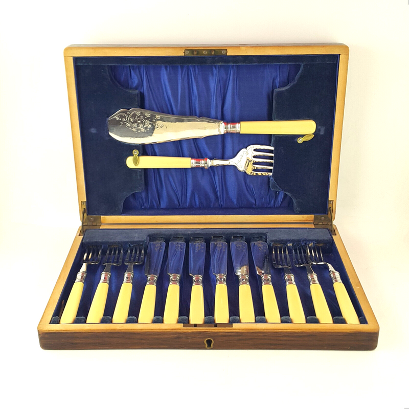 Vintage Harrison Fisher & Co Cased Set Of Silver Plate Cutlery 