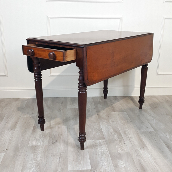 Victorian Mahogany Pembroke Table Fitted With A Drawer - F195