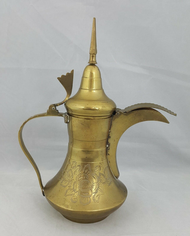 Middle Eastern Brass Teapot with Engraved Flowers – Amazing