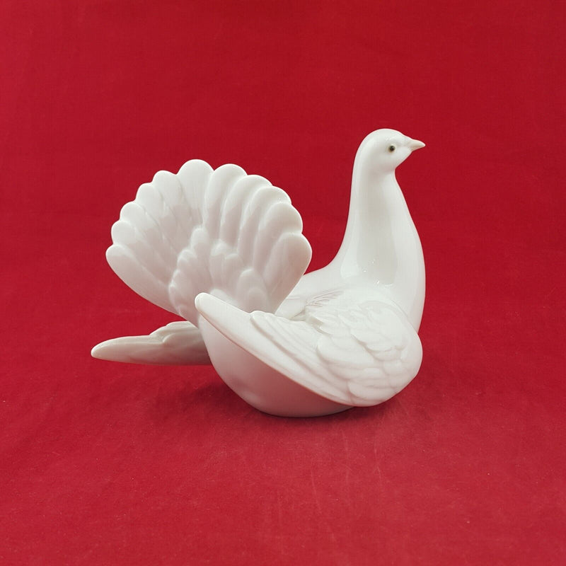 Lladro Figurine Peaceful Dove 6289 Boxed - 7299 L/N