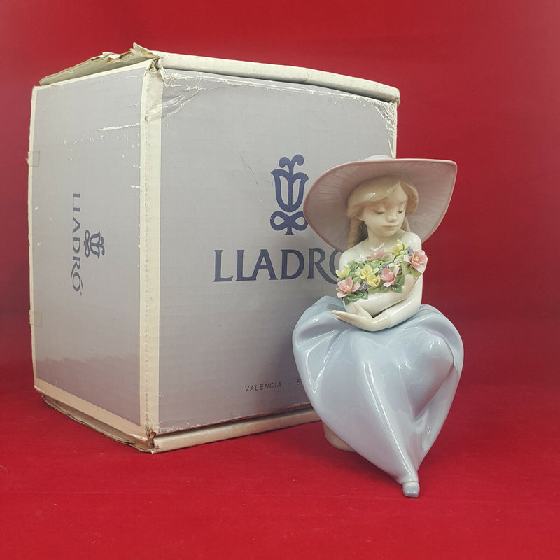 Lladro Fragrant Bouquet 5862 (Boxed)