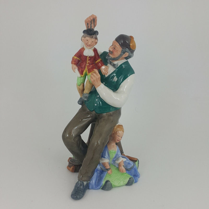 Royal Doulton Figurine HN2253 - The Puppetmaker - 5782 RD